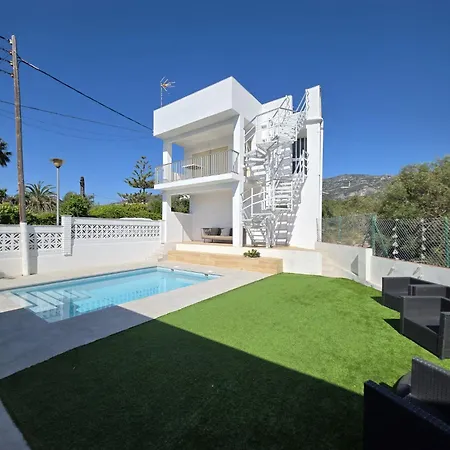Acogedora Con Piscina Privada Ideal Familias Villa